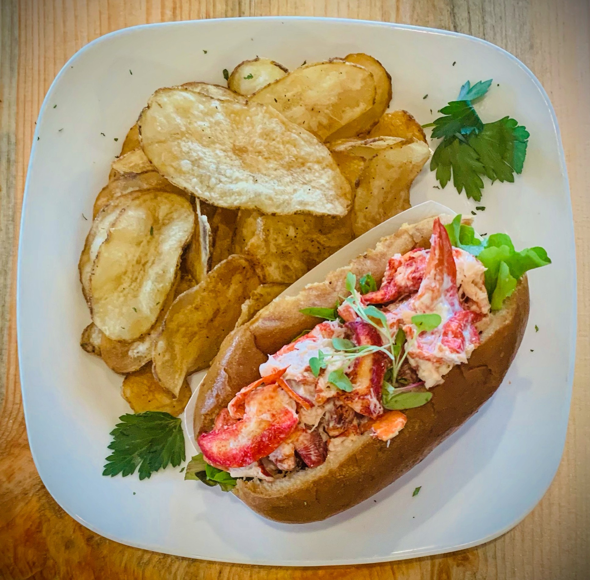 lobster roll, two for one lobster roll, bogo free lobster roll